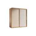 **Armoire en bois avec portes coulissantes et finition textile**